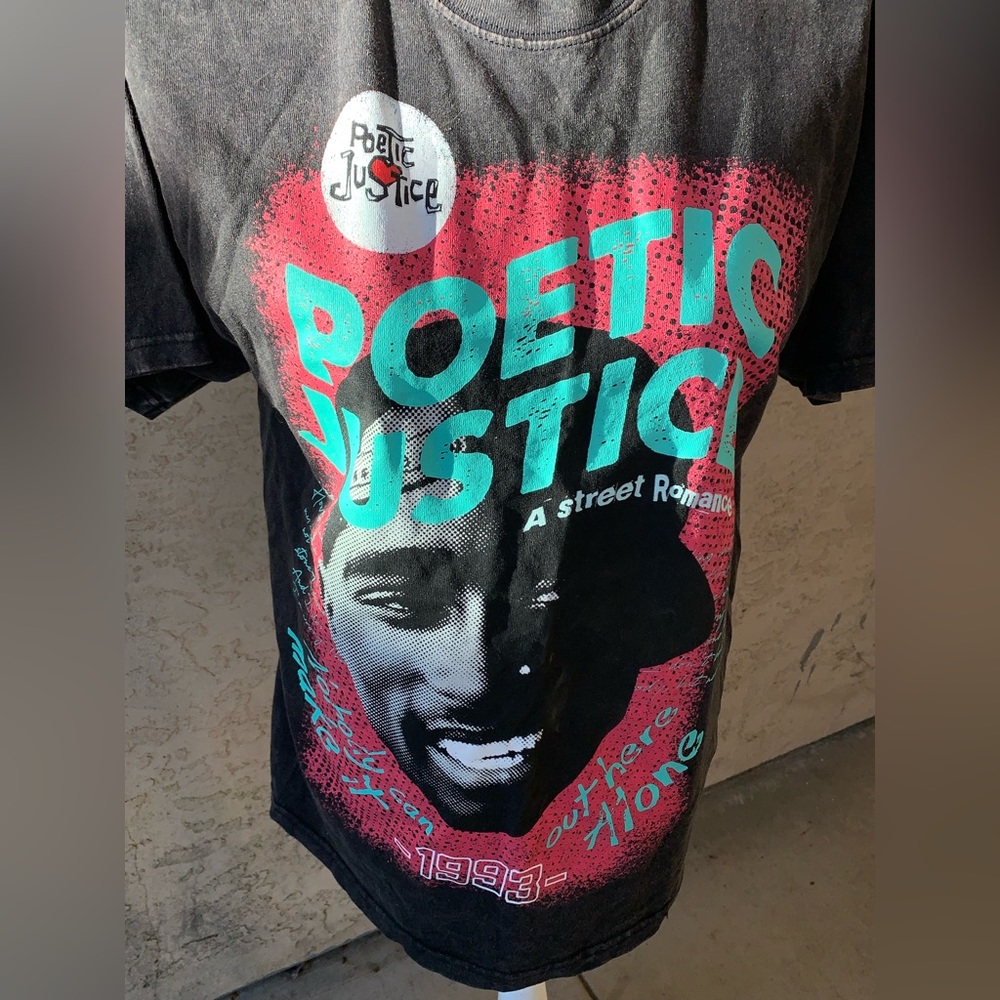 Ladies Poetic Justice t shirt medium